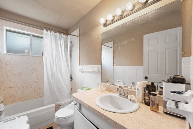 1601 Mcanear Street, Cleburne, TX 76033