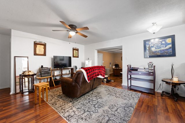 1601 Mcanear Street, Cleburne, TX 76033