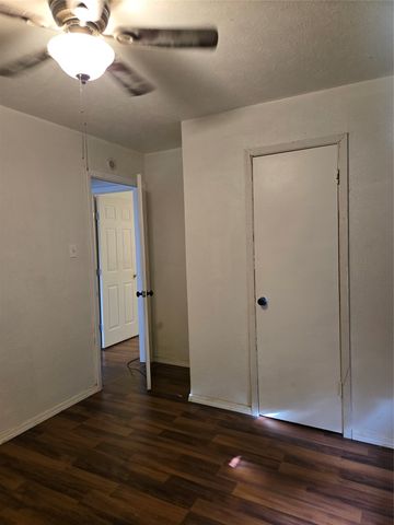 1601 Mcanear Street, Cleburne, TX 76033