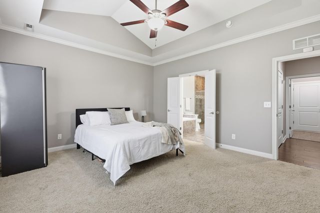 1787 Sandhurst Cove, Lexington, KY 40509