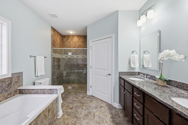 1787 Sandhurst Cove, Lexington, KY 40509