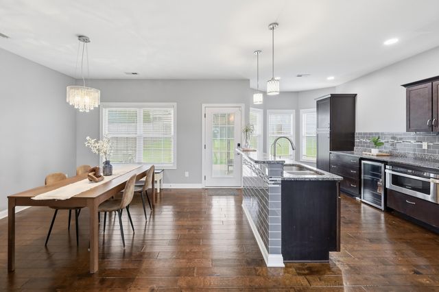 1787 Sandhurst Cove, Lexington, KY 40509