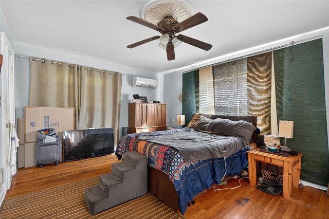 1321 28TH STREET N, St Petersburg, FL 33713