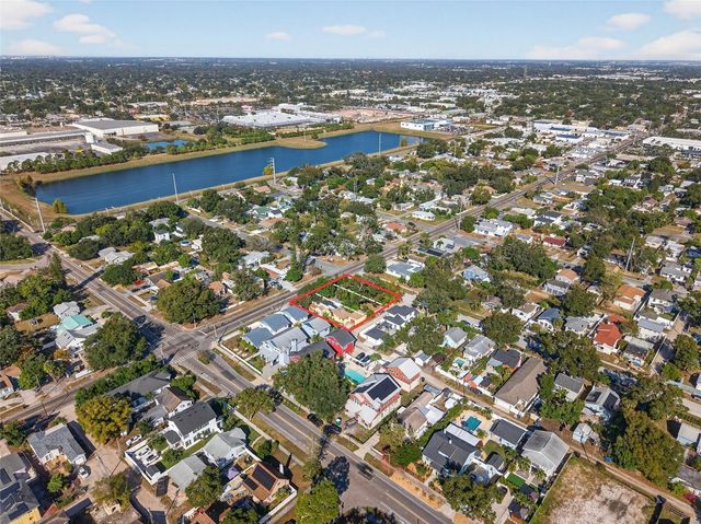 1321 28TH STREET N, St Petersburg, FL 33713