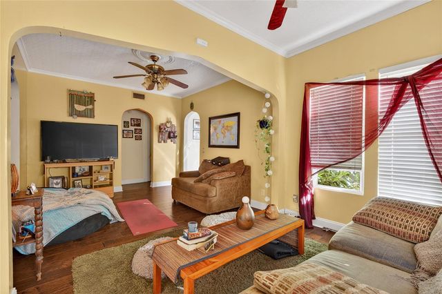 1321 28TH STREET N, St Petersburg, FL 33713