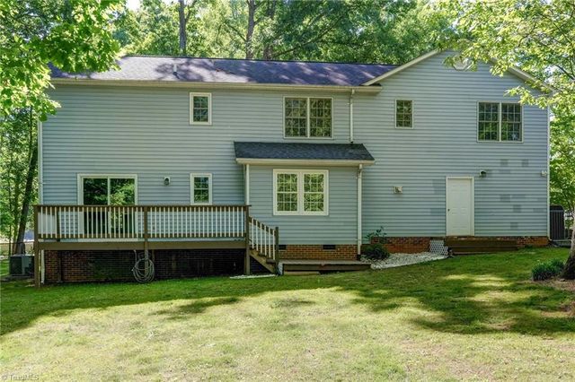 711 Woodsway Court, Reidsville, NC 27320