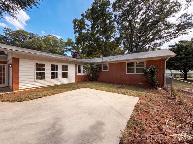 1077 Allendale Circle, Rock Hill, SC 29732