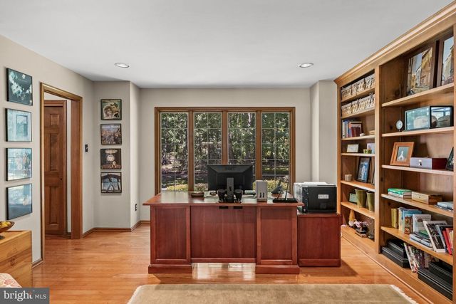 1 CHELMSFORD CT, Medford, NJ 08055