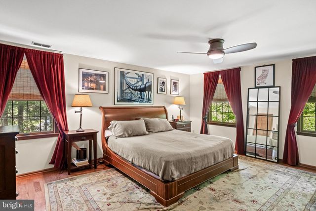 1 CHELMSFORD CT, Medford, NJ 08055