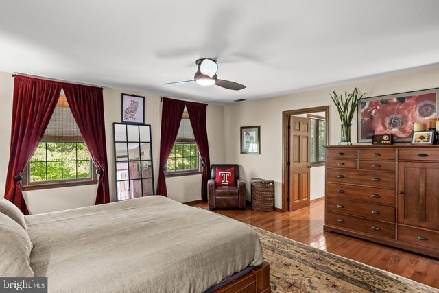 1 CHELMSFORD CT, Medford, NJ 08055