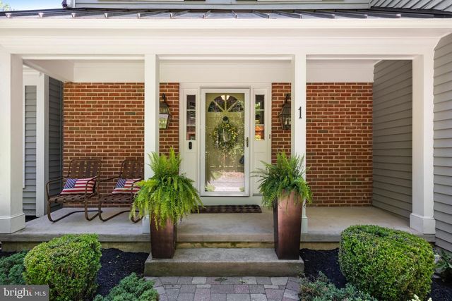 1 CHELMSFORD CT, Medford, NJ 08055