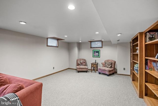 1 CHELMSFORD CT, Medford, NJ 08055