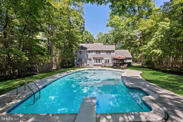 1 CHELMSFORD CT, Medford, NJ 08055