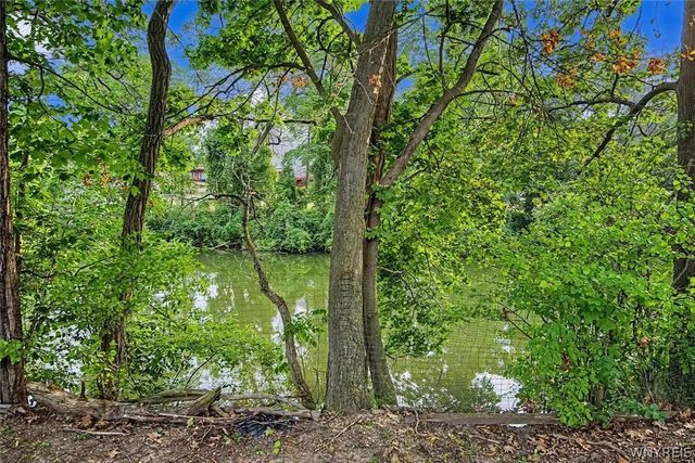 758 Pasadena Avenue, Niagara Falls, NY 14304