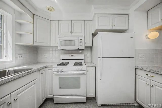 758 Pasadena Avenue, Niagara Falls, NY 14304