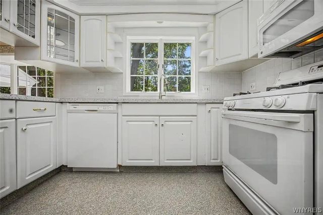 758 Pasadena Avenue, Niagara Falls, NY 14304
