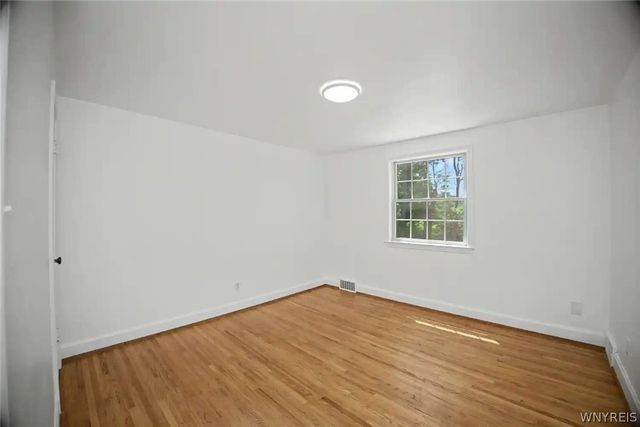 758 Pasadena Avenue, Niagara Falls, NY 14304