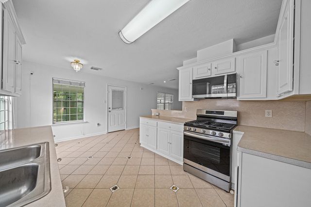 9742 Kingsville Park Drive, Houston, TX 77083