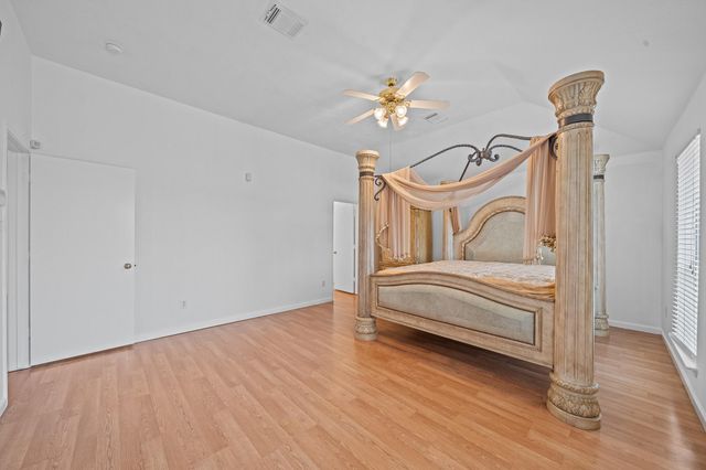 9742 Kingsville Park Drive, Houston, TX 77083