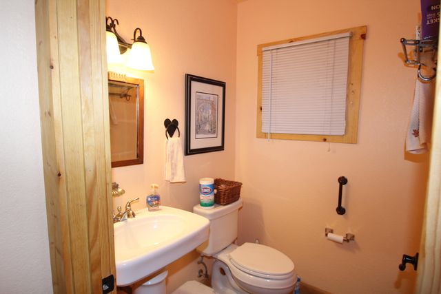 54838 Ponderosa Drive, Springville, CA 93265