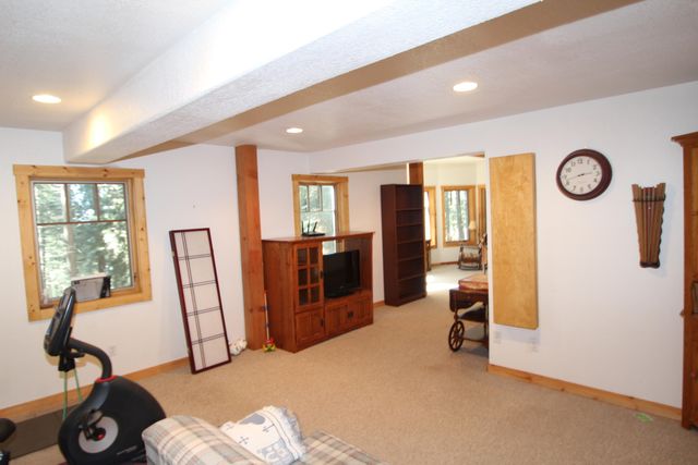 54838 Ponderosa Drive, Springville, CA 93265