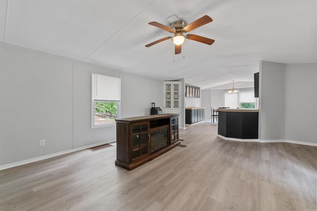 17120 Beaver Creek Road, Roland, AR 72135