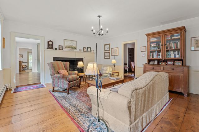 587 VT Route 121 East, Grafton, VT 05146