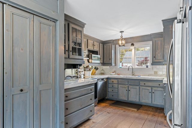 587 VT Route 121 East, Grafton, VT 05146