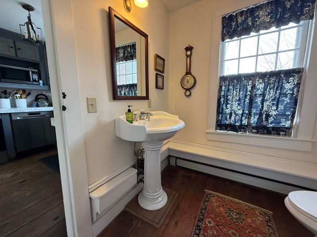 587 VT Route 121 East, Grafton, VT 05146