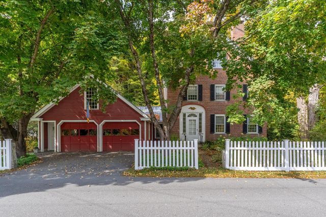 587 VT Route 121 East, Grafton, VT 05146