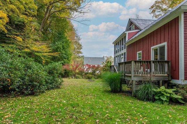 587 VT Route 121 East, Grafton, VT 05146