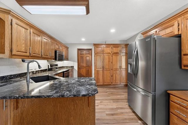 3328 S Victoria Drive, Independence, MO 64015