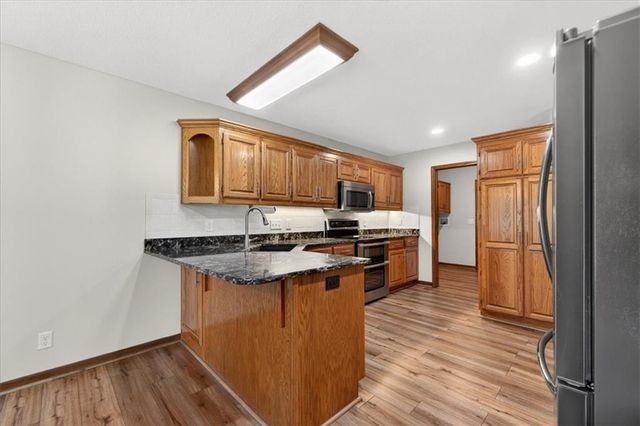 3328 S Victoria Drive, Independence, MO 64015
