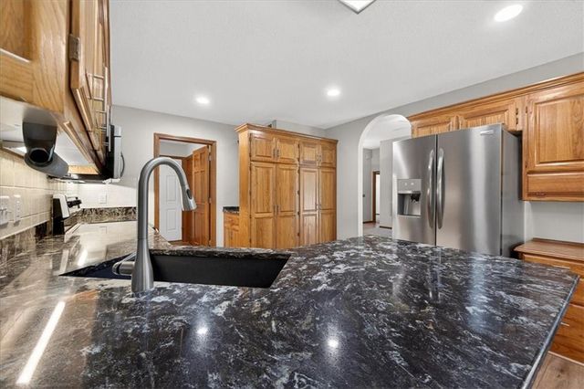 3328 S Victoria Drive, Independence, MO 64015
