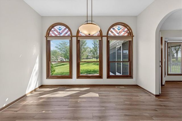 3328 S Victoria Drive, Independence, MO 64015
