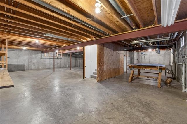 3328 S Victoria Drive, Independence, MO 64015