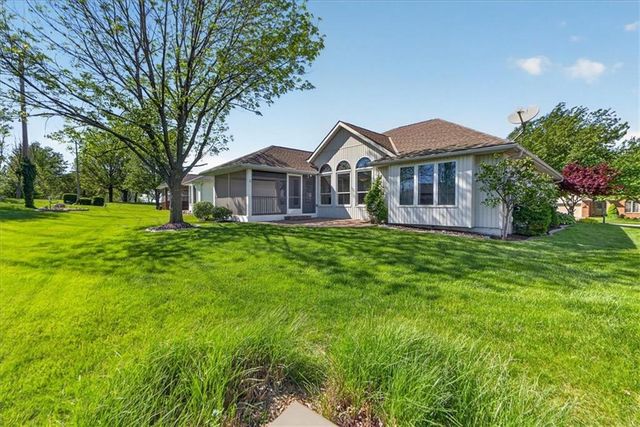 3328 S Victoria Drive, Independence, MO 64015