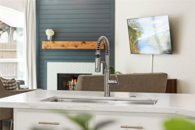 4039 Dell Lane, Missouri City, TX 77459