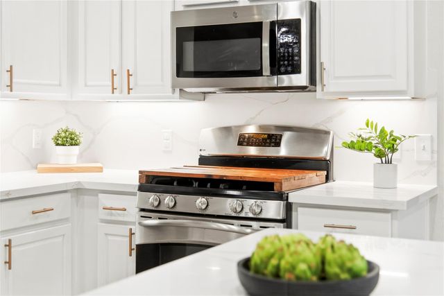 4039 Dell Lane, Missouri City, TX 77459