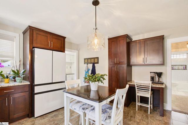 301 Carolina Avenue, Greer, SC 29650