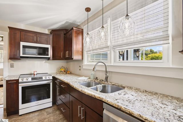 301 Carolina Avenue, Greer, SC 29650