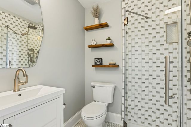 301 Carolina Avenue, Greer, SC 29650