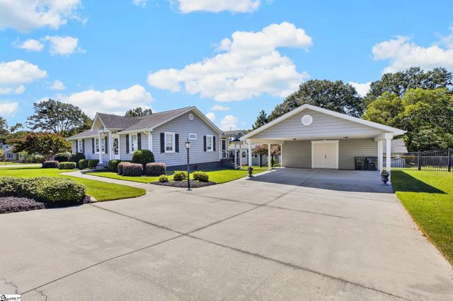 301 Carolina Avenue, Greer, SC 29650