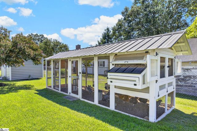 301 Carolina Avenue, Greer, SC 29650