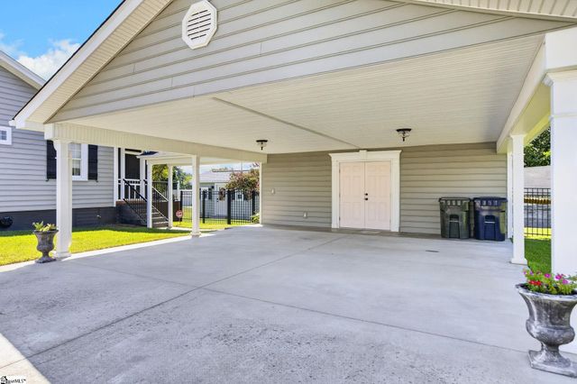301 Carolina Avenue, Greer, SC 29650