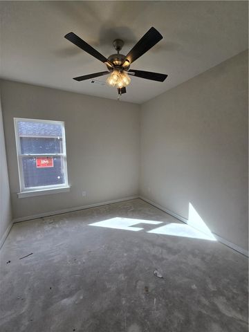 403 W Hondo Street, Siloam Springs, AR 72761