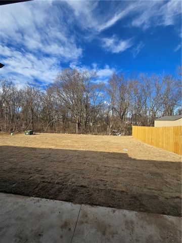 403 W Hondo Street, Siloam Springs, AR 72761