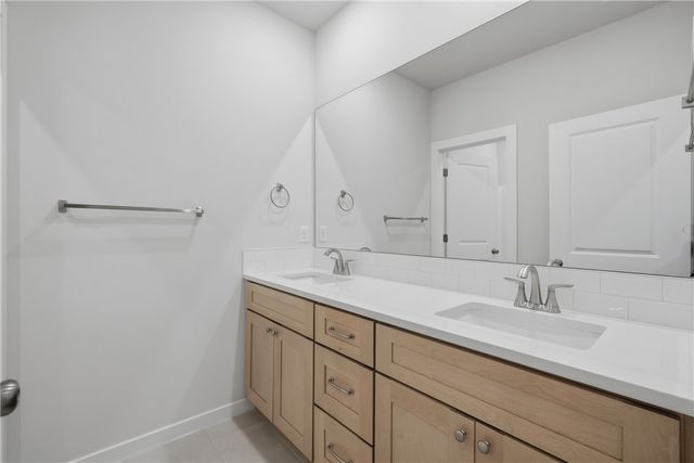 403 W Hondo Street, Siloam Springs, AR 72761