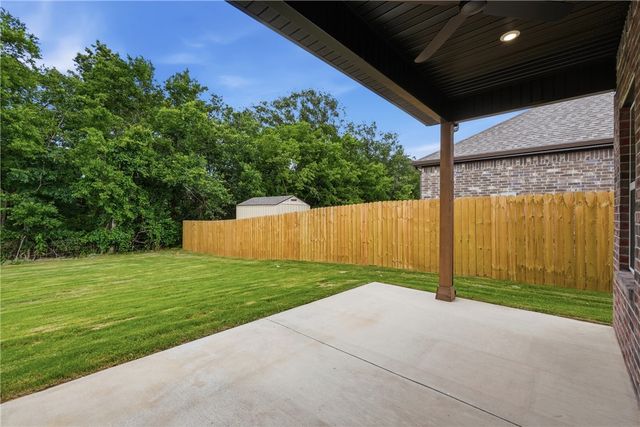 403 W Hondo Street, Siloam Springs, AR 72761