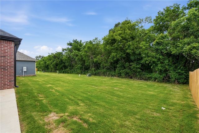 403 W Hondo Street, Siloam Springs, AR 72761